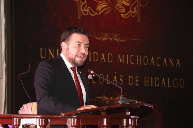 Que la UMSNH siga siendo la puerta abierta para todos: Reyes Galindo