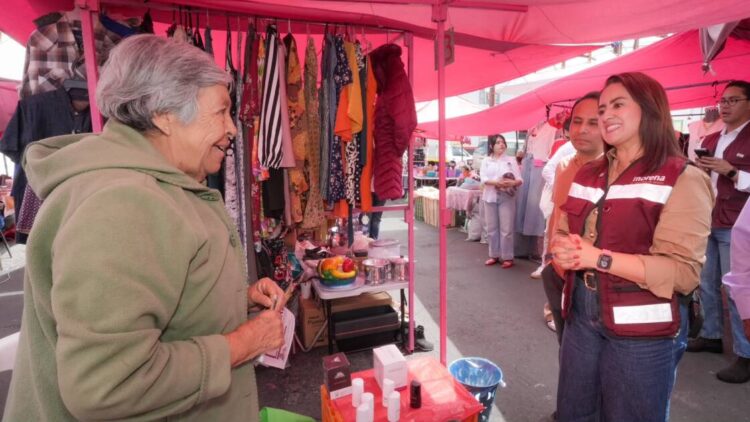 Gladyz Butanda establece contacto directo con comerciantes de Morelia