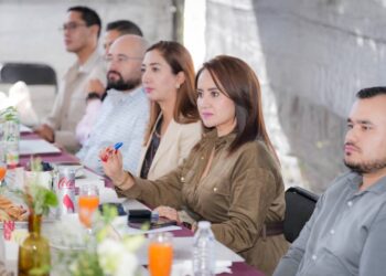 Gladyz Butanda construye agenda con empresarios de Morelia