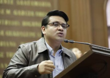 Toño Carreño propuso orden y responsabilidad en el crecimiento de las ciudades