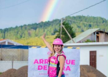Dayana Pérez Mendoza impulsa obra de pavimentación en Turian Alto