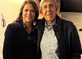 Fabiola Alanís propone inscribir con letras de oro el nombre de Cuauhtémoc Cárdenas y decretar el 28 de octubre como día de duelo estatal
