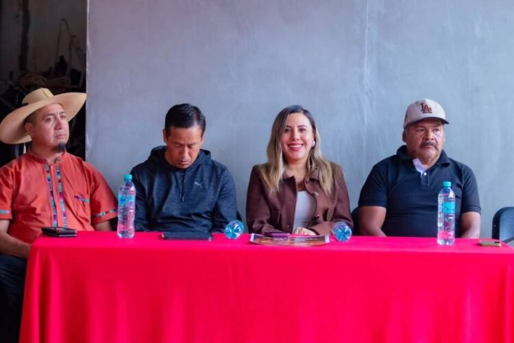 Dayana Pérez Mendoza suma esfuerzos con la comunidad de Zirahuén para preservar la Noche de Ánimas