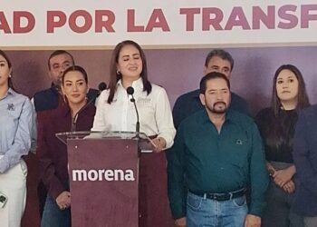 Se registra Gladys Butanda por la coordinación de Morena en Morelia, llama a la unidad y rechaza divisiones